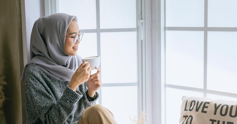 Comment créer une routine bien-être le matin chez soi facilement